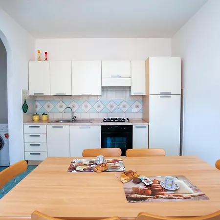 Delta 1 Apartment *
